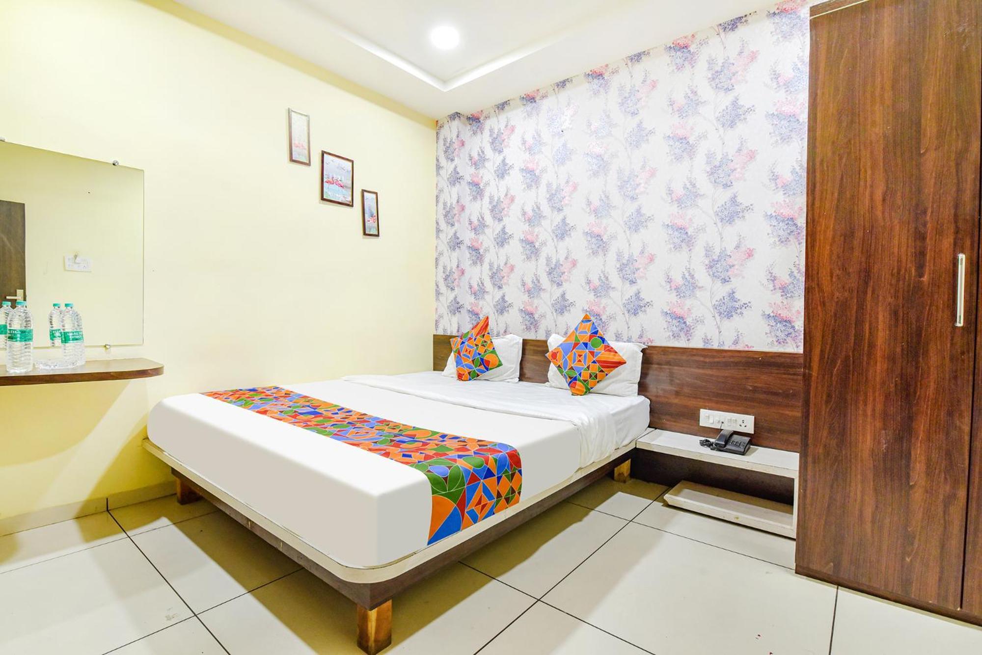 Fabexpress A2 And Restro Hotel Indore Exterior foto