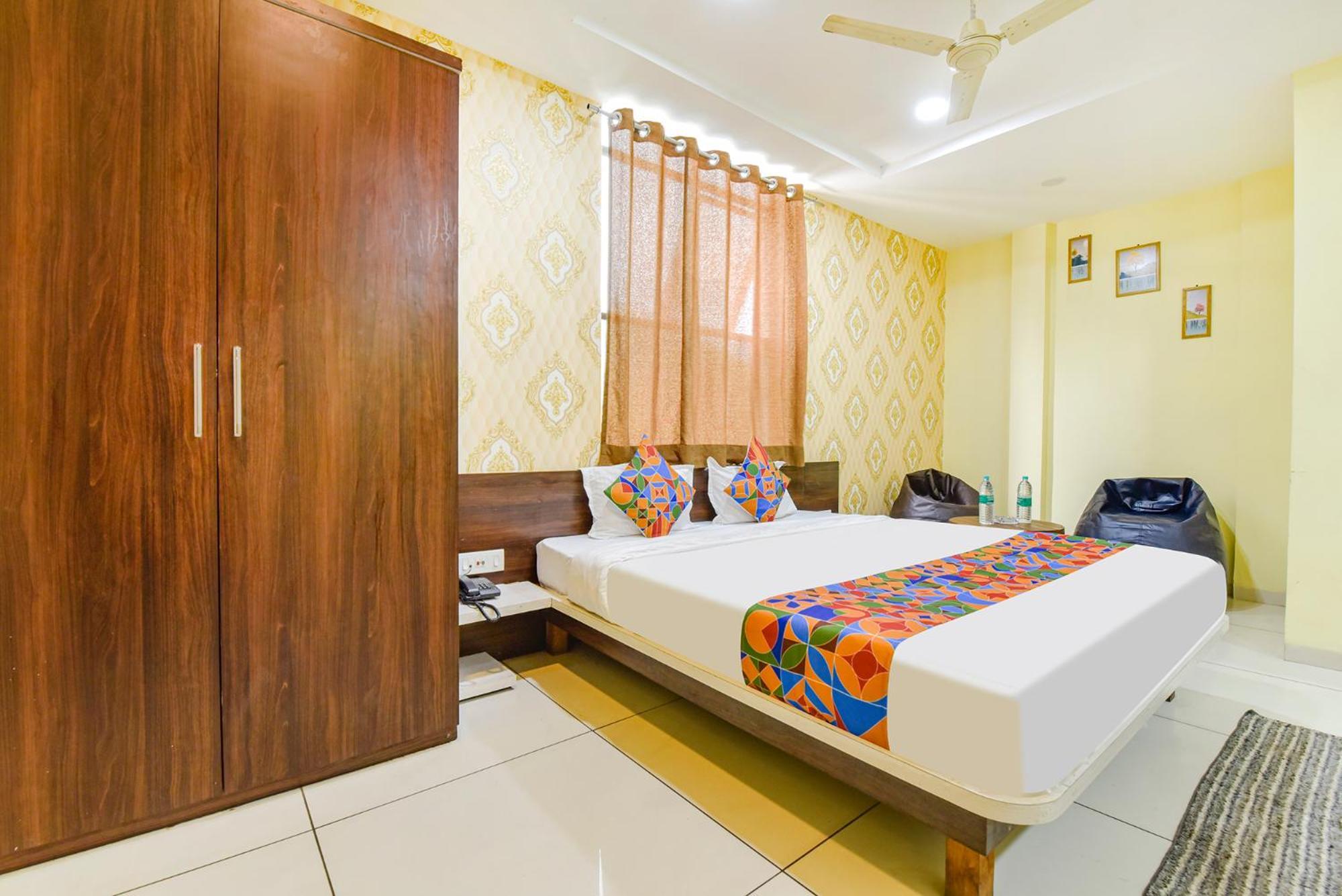 Fabexpress A2 And Restro Hotel Indore Exterior foto